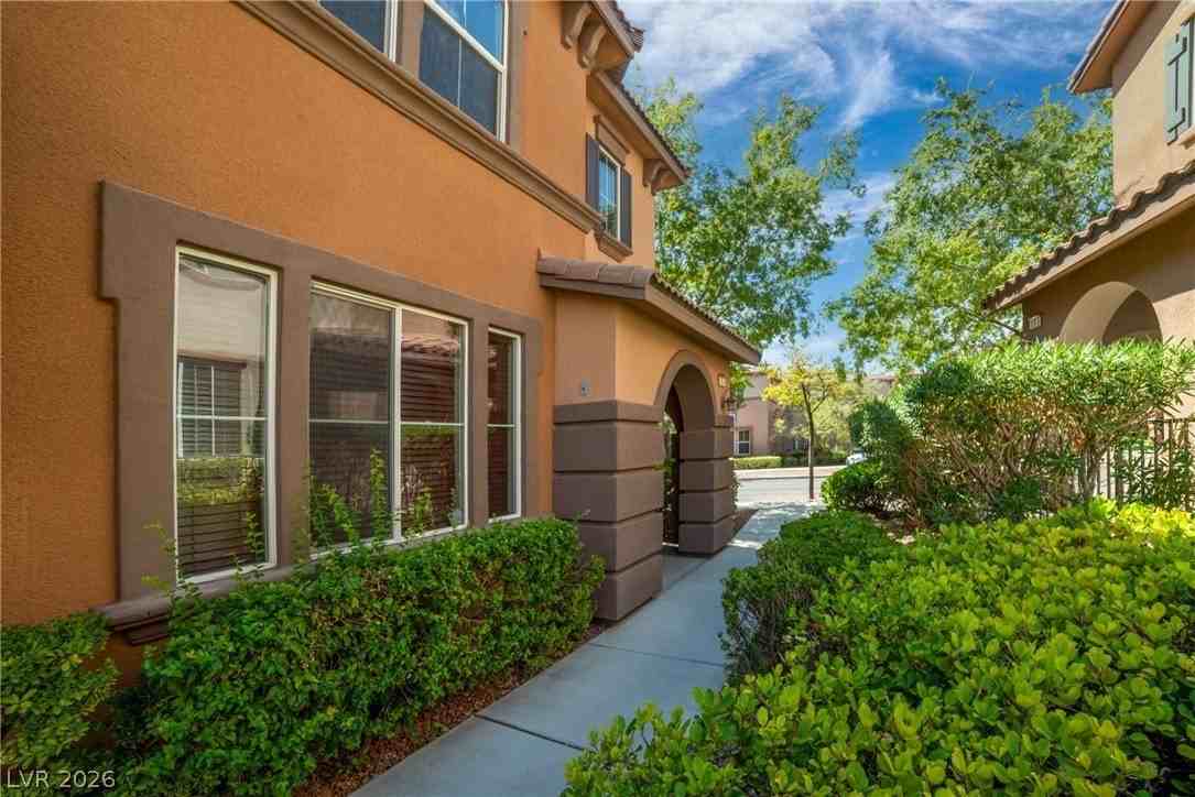 11404 Belmont Lake Dr #101 - Photo 2 of 31