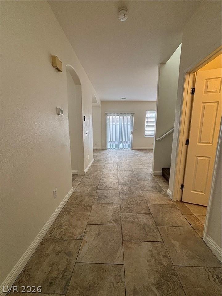 8056 Imperial Treasure St - Photo 3 of 24