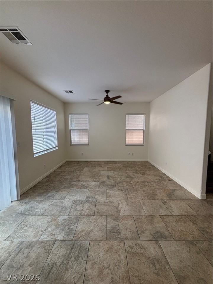 8056 Imperial Treasure St - Photo 4 of 24