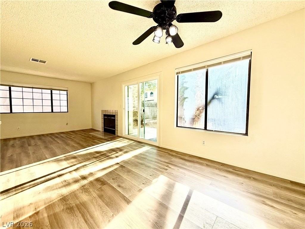 2063 Waverly Cir - Photo 5 of 23