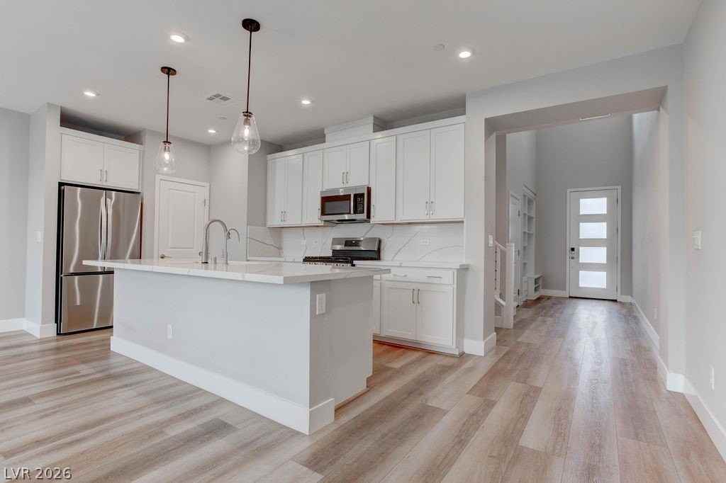 646 Infinity Ridge St - Photo 3 of 40