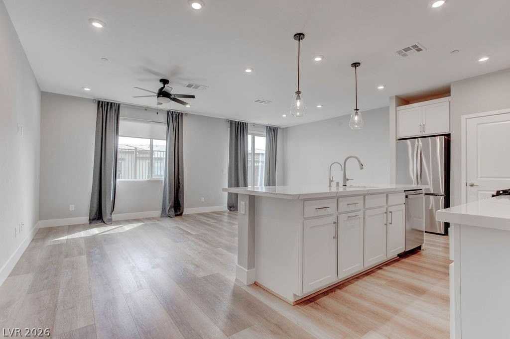 646 Infinity Ridge St - Photo 6 of 40