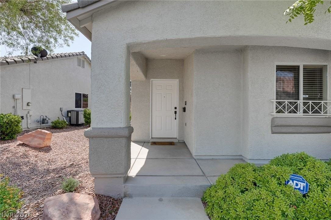 11059 Ampus Pl - Photo 4 of 28