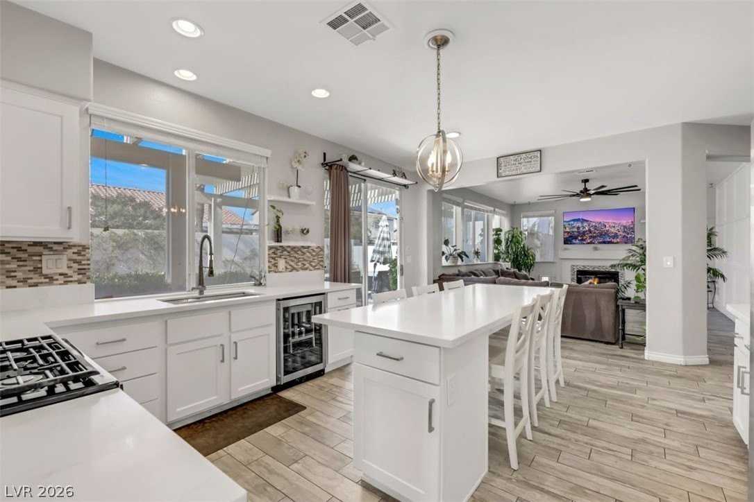 1124 Dover Glen Dr - Photo 3 of 50