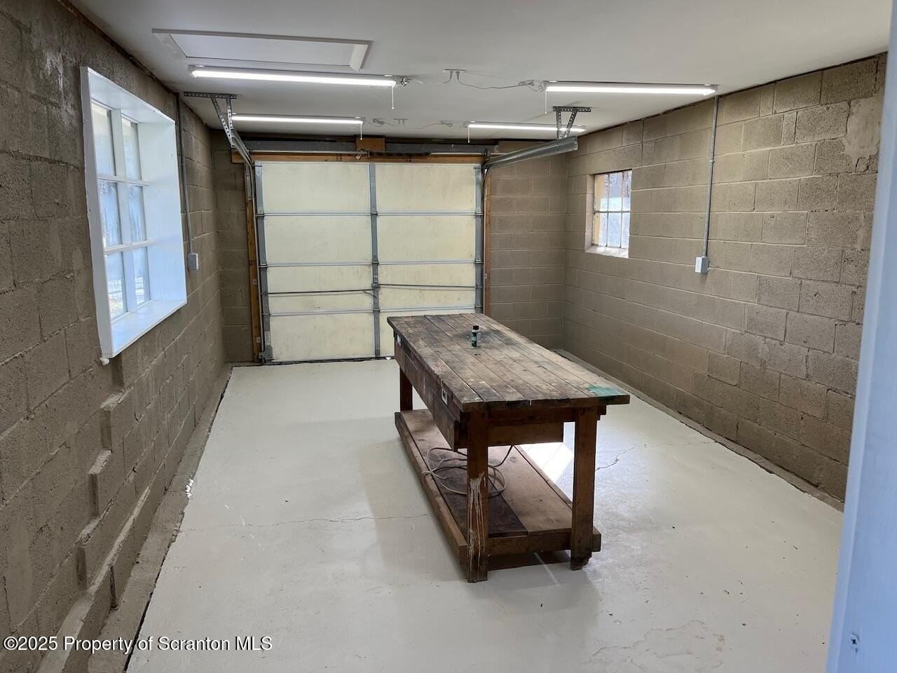 3191 Aberdeen Rd - Photo 5 of 14