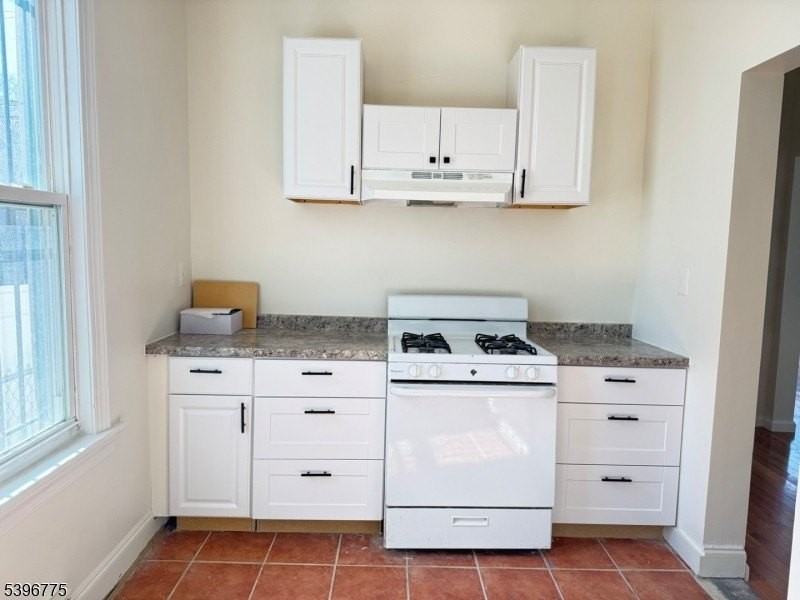 165 W Bigelow St - Photo 2 of 10