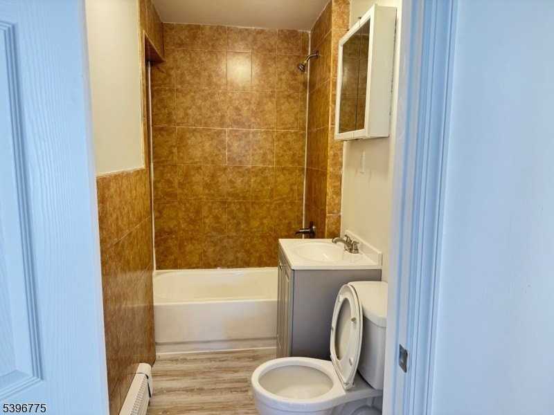165 W Bigelow St - Photo 6 of 10