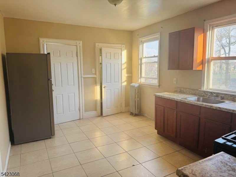 2 Hawthorne Pl #2 - Photo 7 of 7