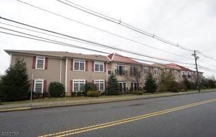 featured image of 475 Avenel St #102