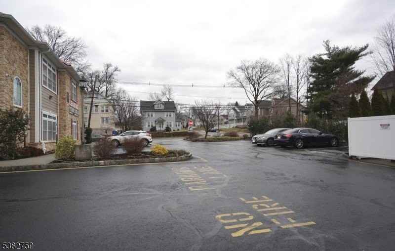 475 Avenel St #102 - Photo 7 of 25