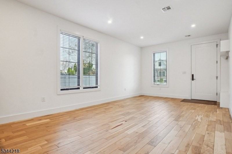 51 New St Unit B #B - Photo 4 of 32