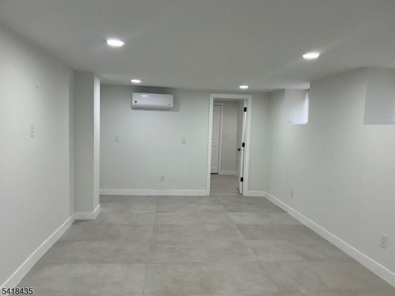 437 Bramhall Ave #1B - Photo 3 of 3