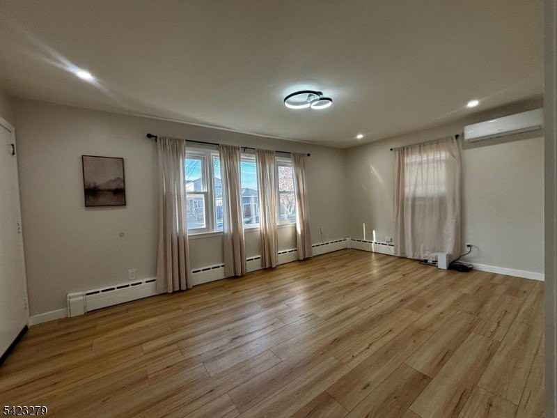 520 Spencer St - Photo 2 of 9