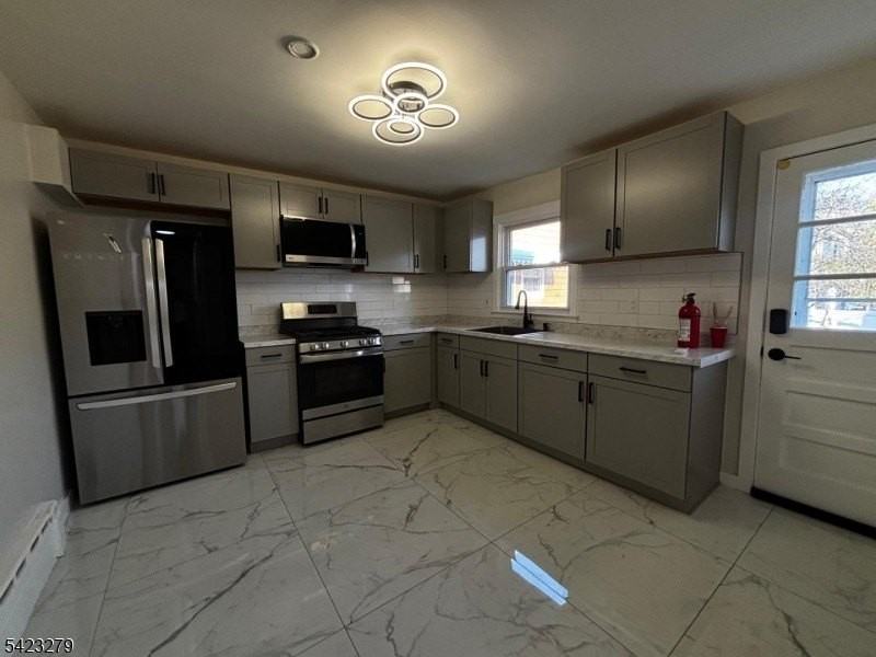 520 Spencer St - Photo 3 of 9