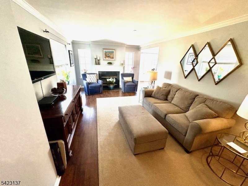 247 Riveredge Dr #247 - Photo 2 of 19