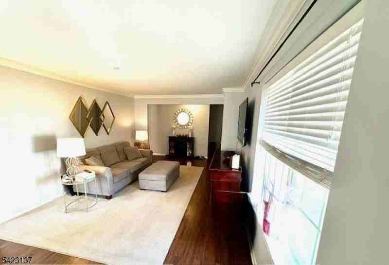 247 Riveredge Dr #247 - Photo 4 of 19