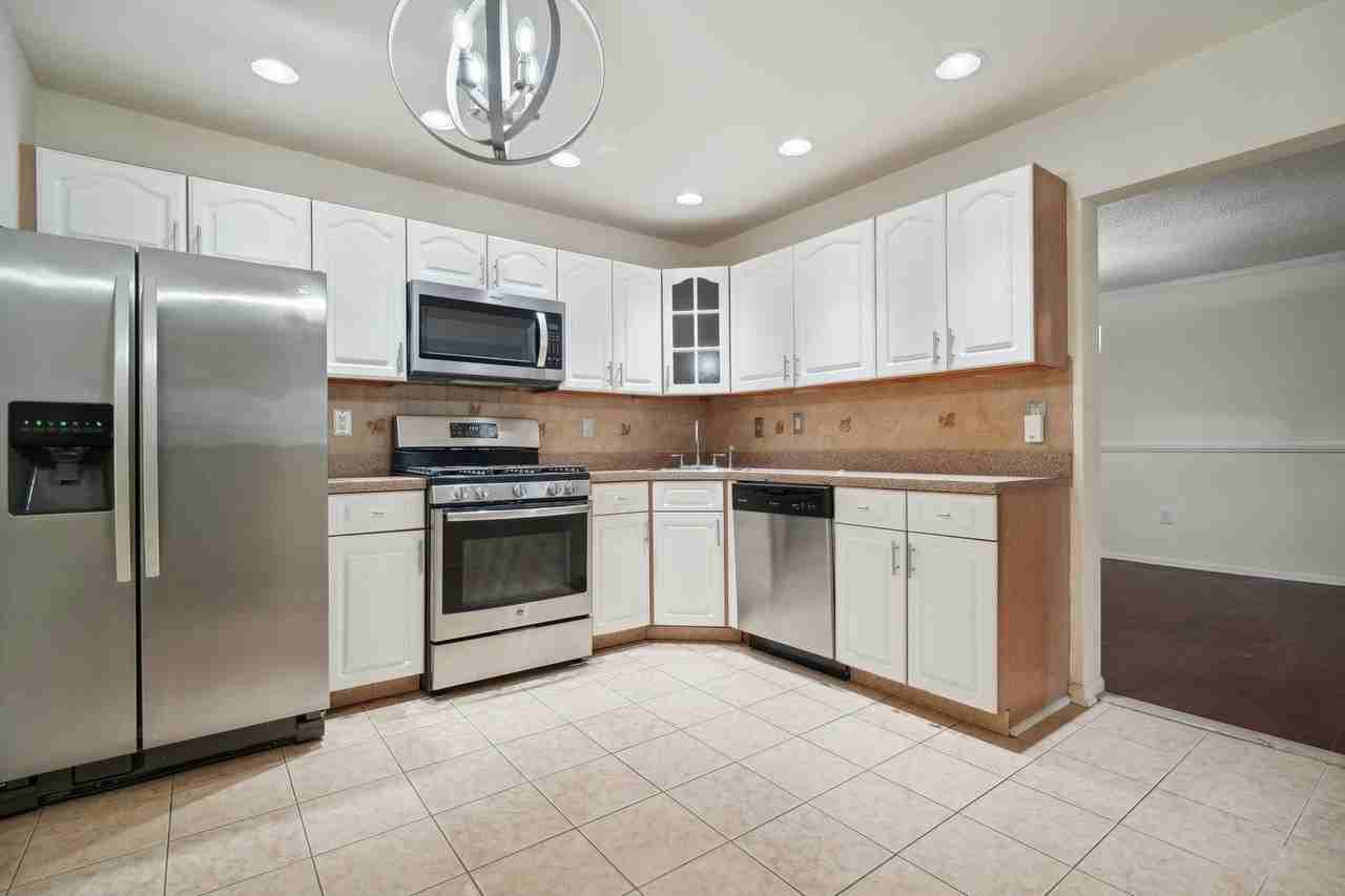 14 Walnut St - Photo 2 of 16