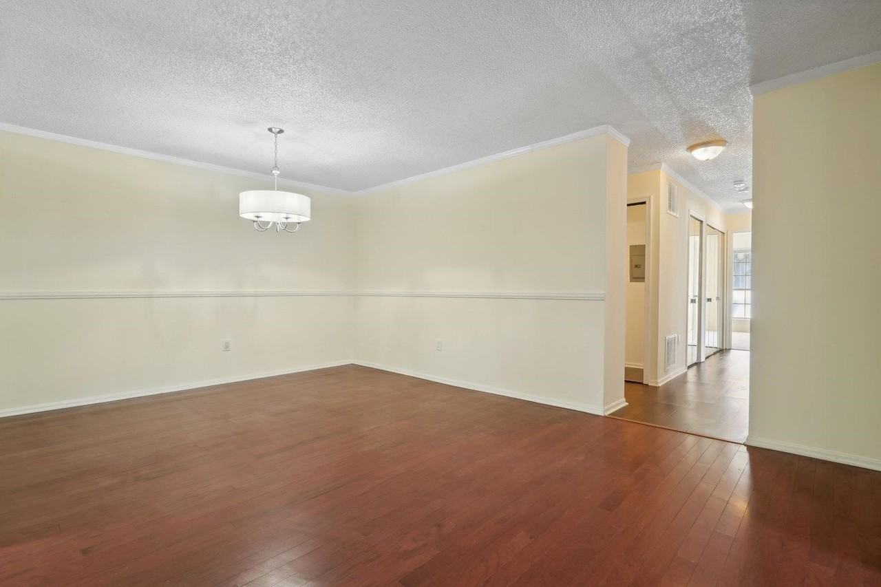 14 Walnut St - Photo 6 of 16