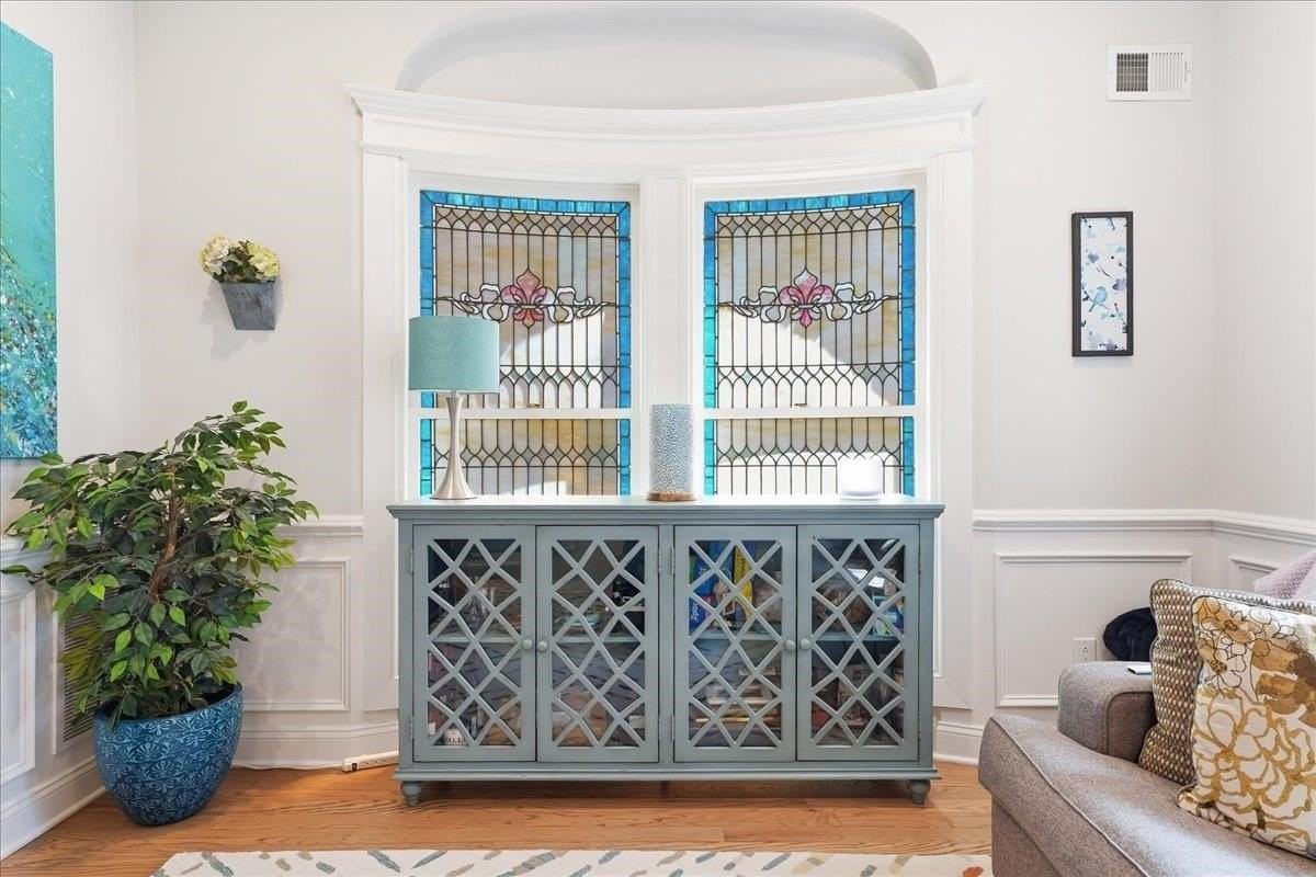 41 Bentley Ave #1 - Photo 5 of 39