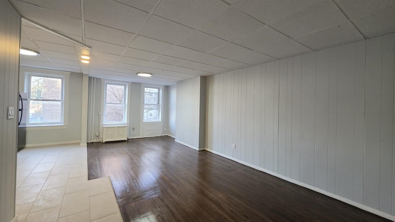 722 W Side Ave #2 - Photo 2 of 18