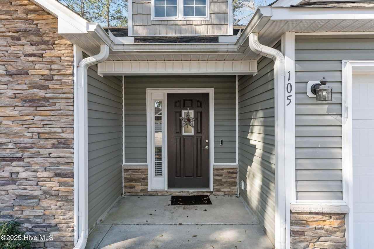 105 Patriot Ct - Photo 4 of 34