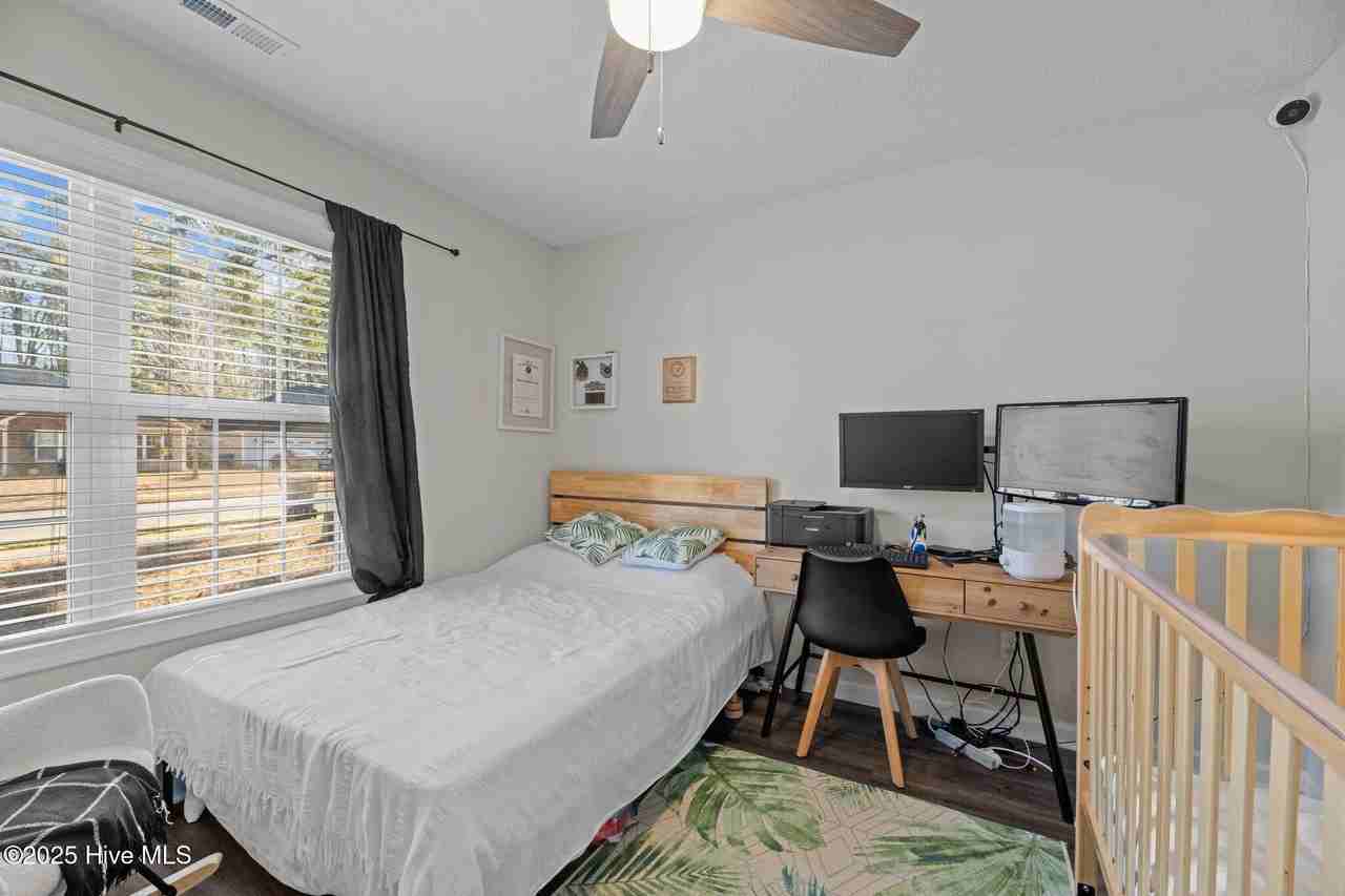 105 Patriot Ct - Photo 6 of 34