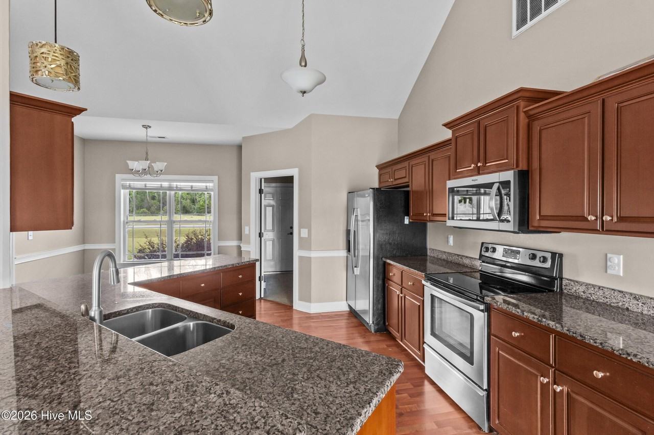 301 Antioch Lakes Rd - Photo 5 of 37