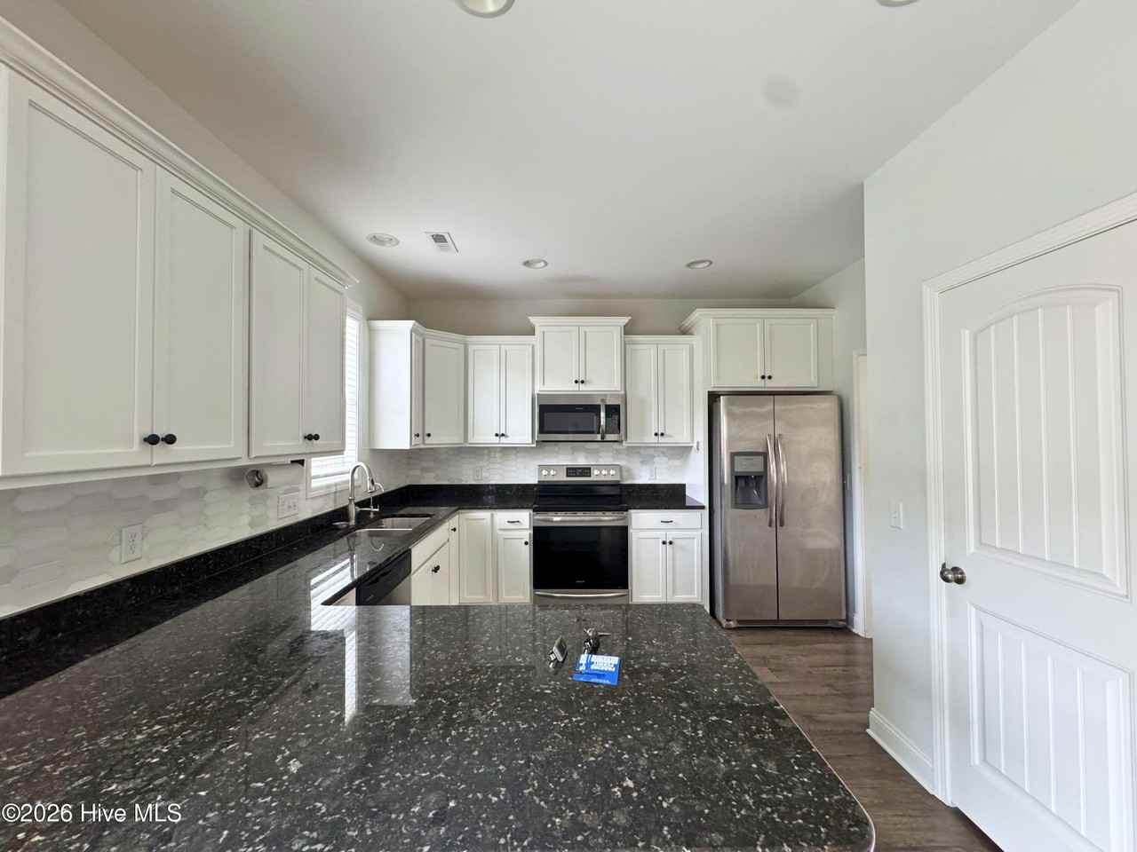 9262 Cassadine Ct - Photo 2 of 31