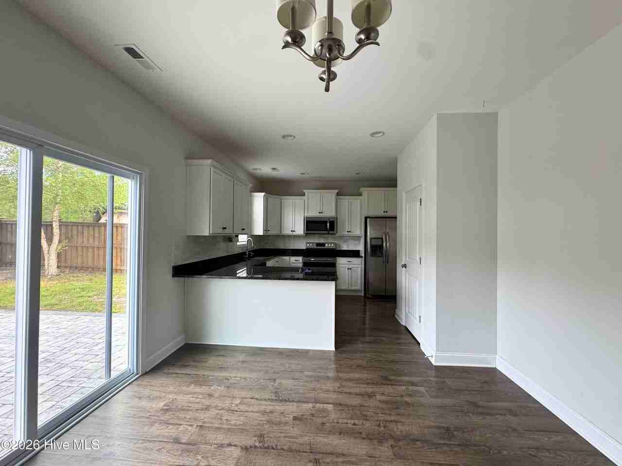 9262 Cassadine Ct - Photo 4 of 31