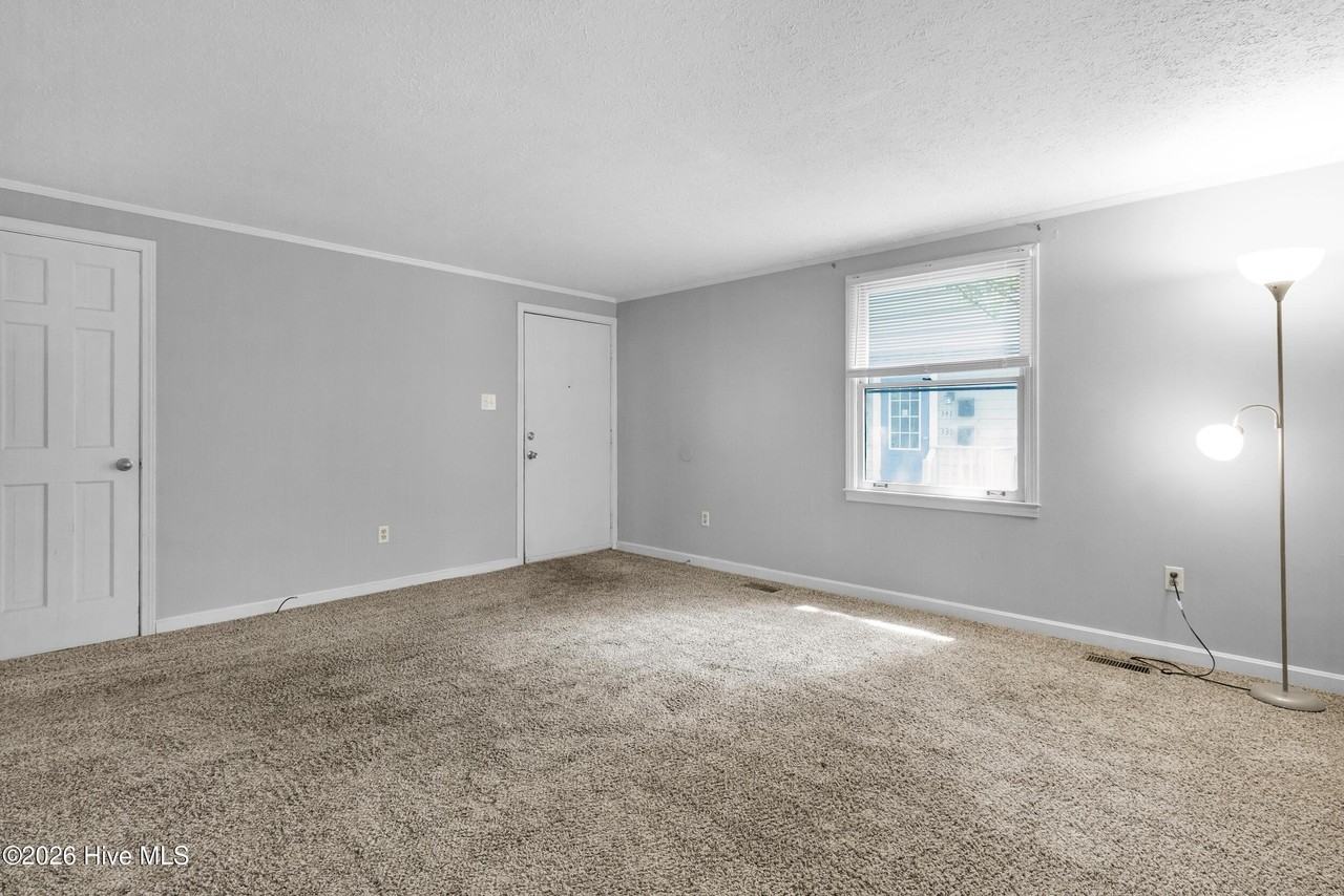 338 River Walk - Photo 4 of 25