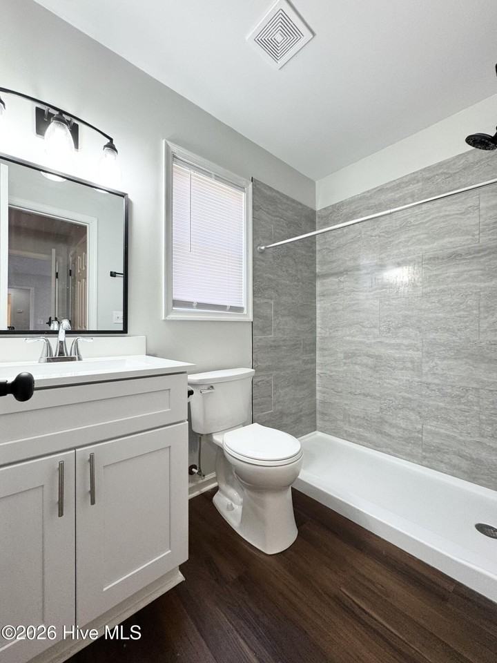 205 Summerfield St - Photo 5 of 9