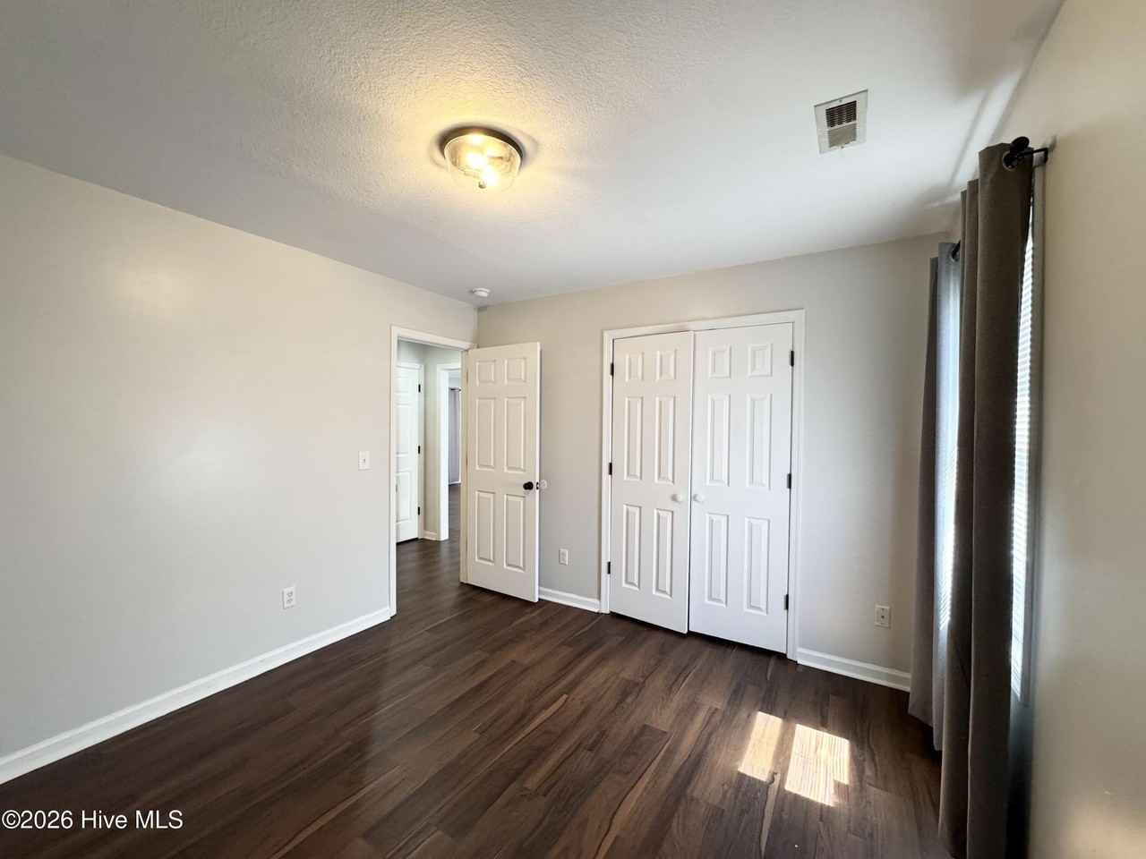 205 Summerfield St - Photo 6 of 9