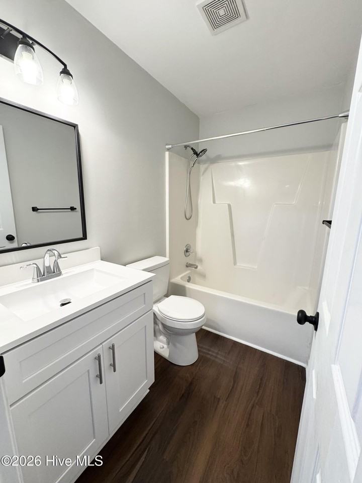 205 Summerfield St - Photo 7 of 9