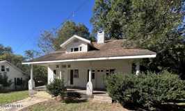 217 Robinson St #B - Photo 1 of 1