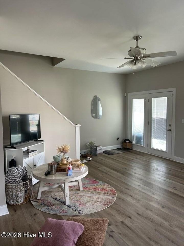 3234 Belmont Cir - Photo 5 of 11