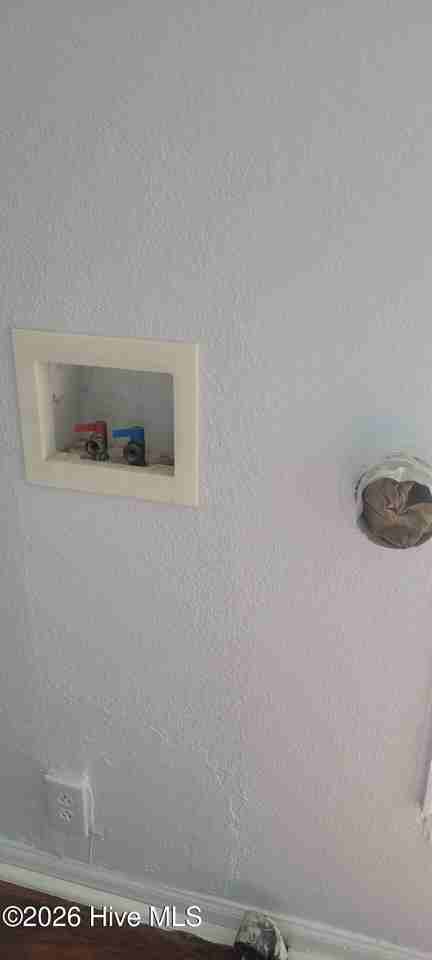 420 Perry St - Photo 6 of 14