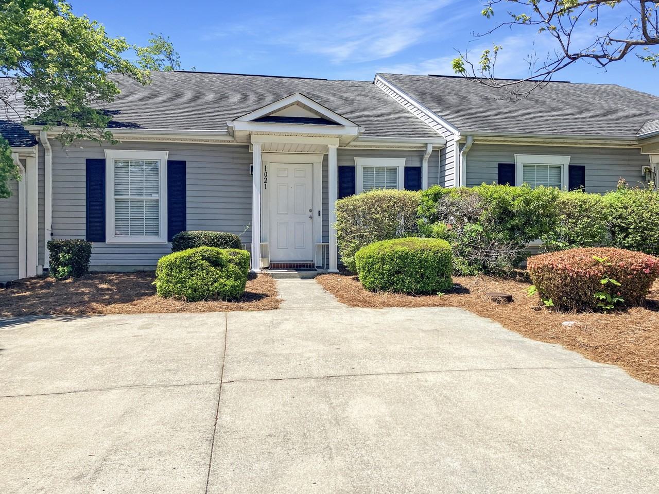 1021 Old Marks Dr - Photo 2 of 13