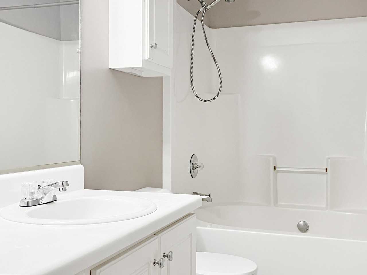 1021 Old Marks Dr - Photo 7 of 13