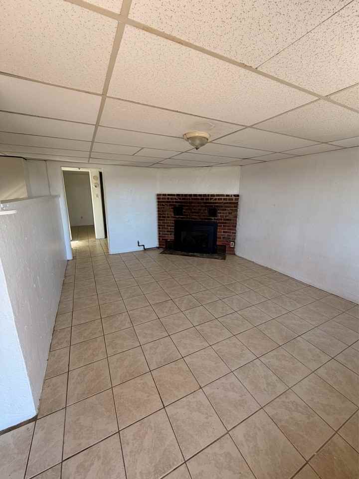 37 Biggs Lane - Photo 2 of 9