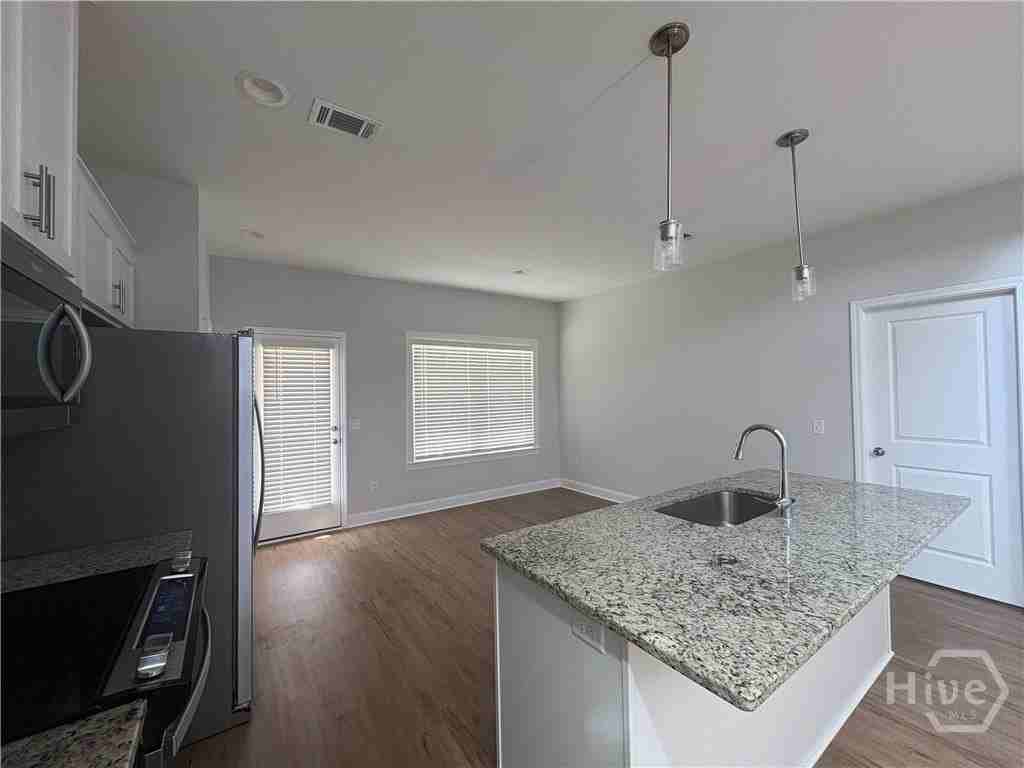 159 Buckingham Dr - Photo 4 of 20