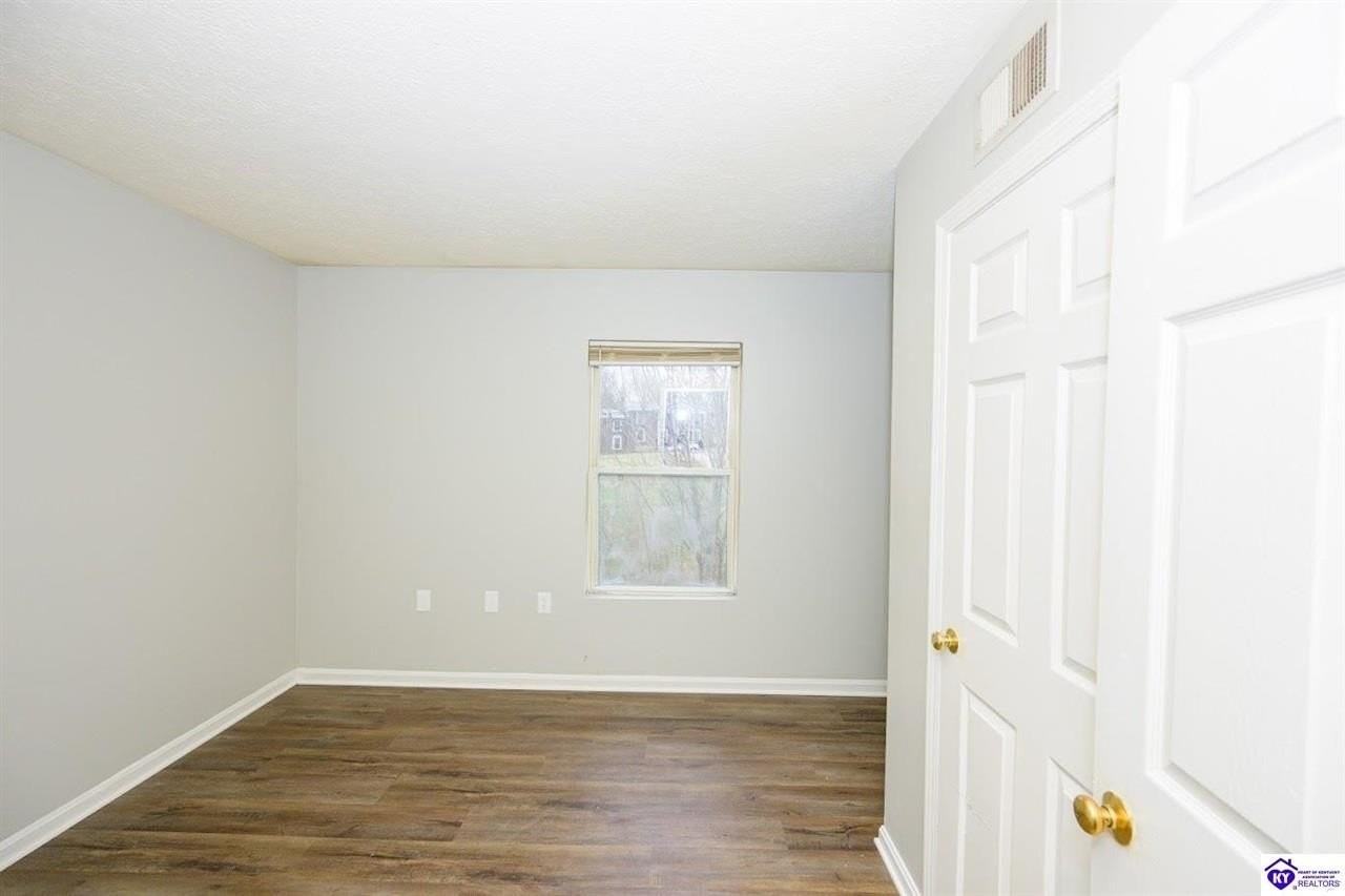 622 Stewart St #200 - Photo 6 of 11