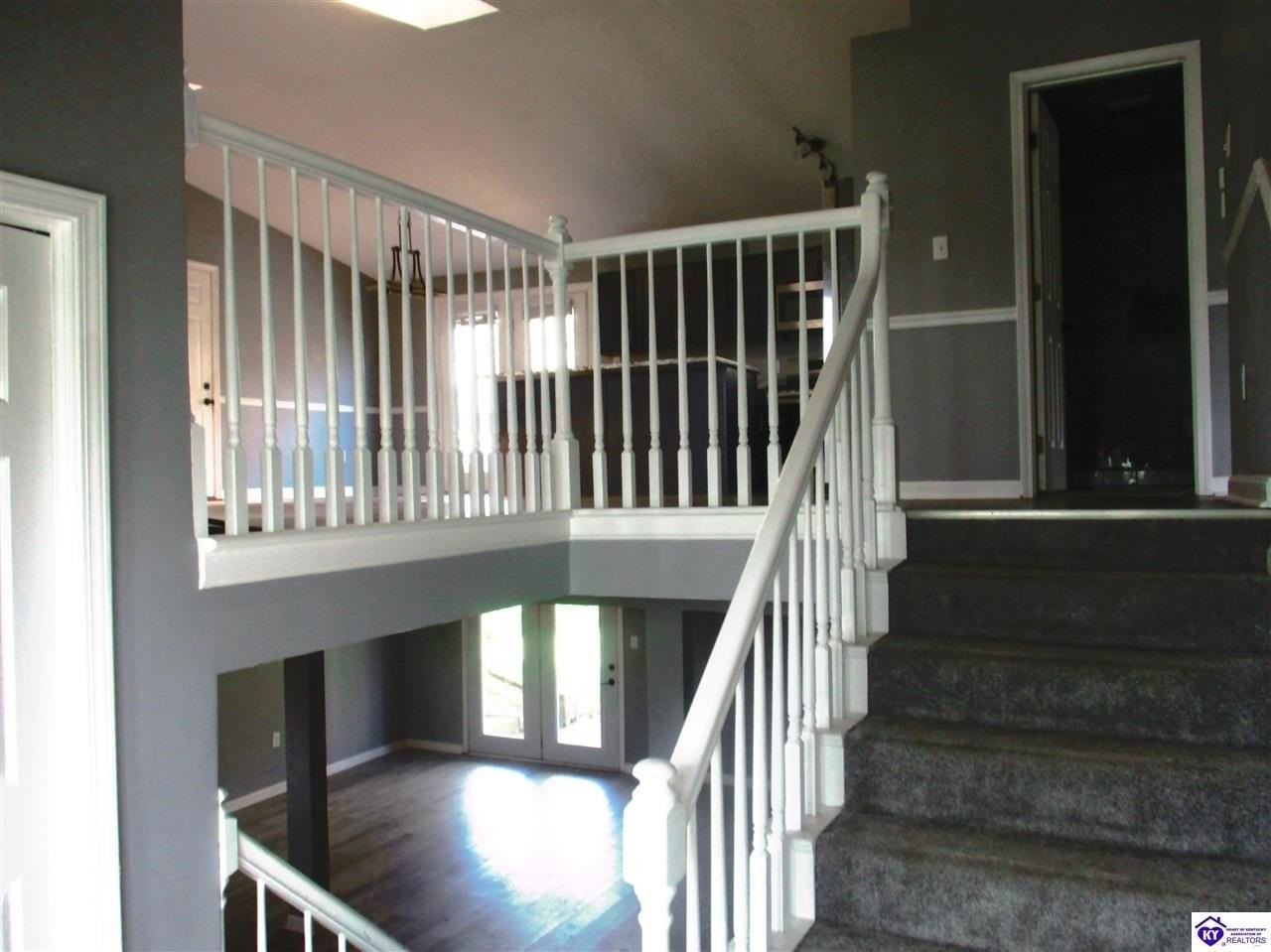 609 Foxfire Rd - Photo 4 of 17