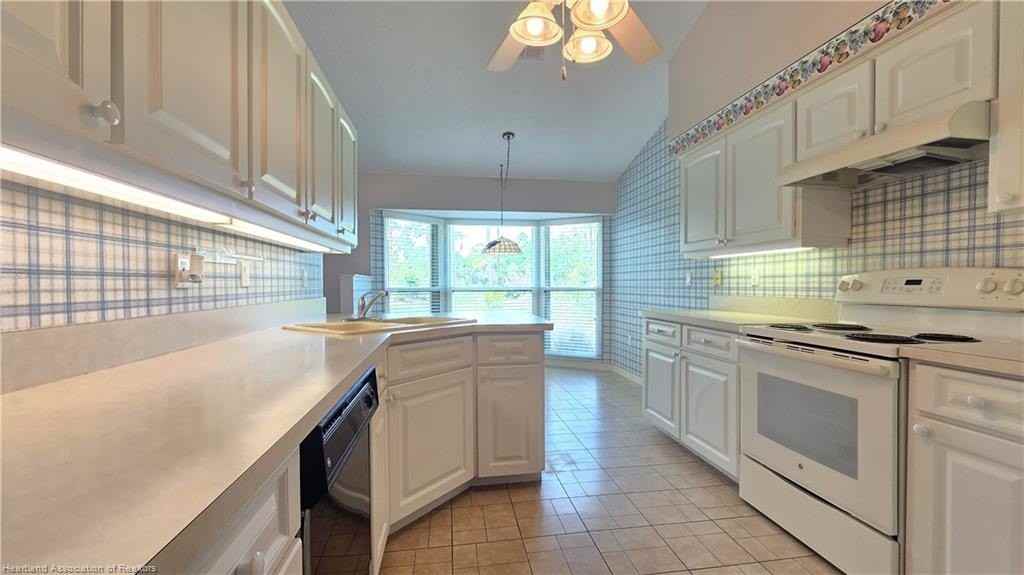 4402 Duffer Loop - Photo 5 of 31