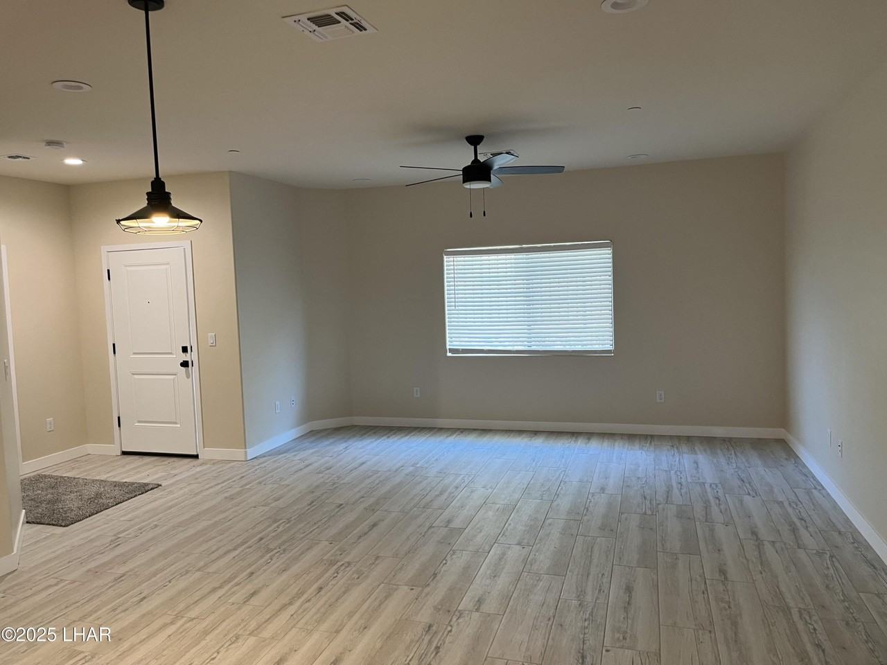 3430 Kearsage Dr Unit B101 - Photo 2 of 15