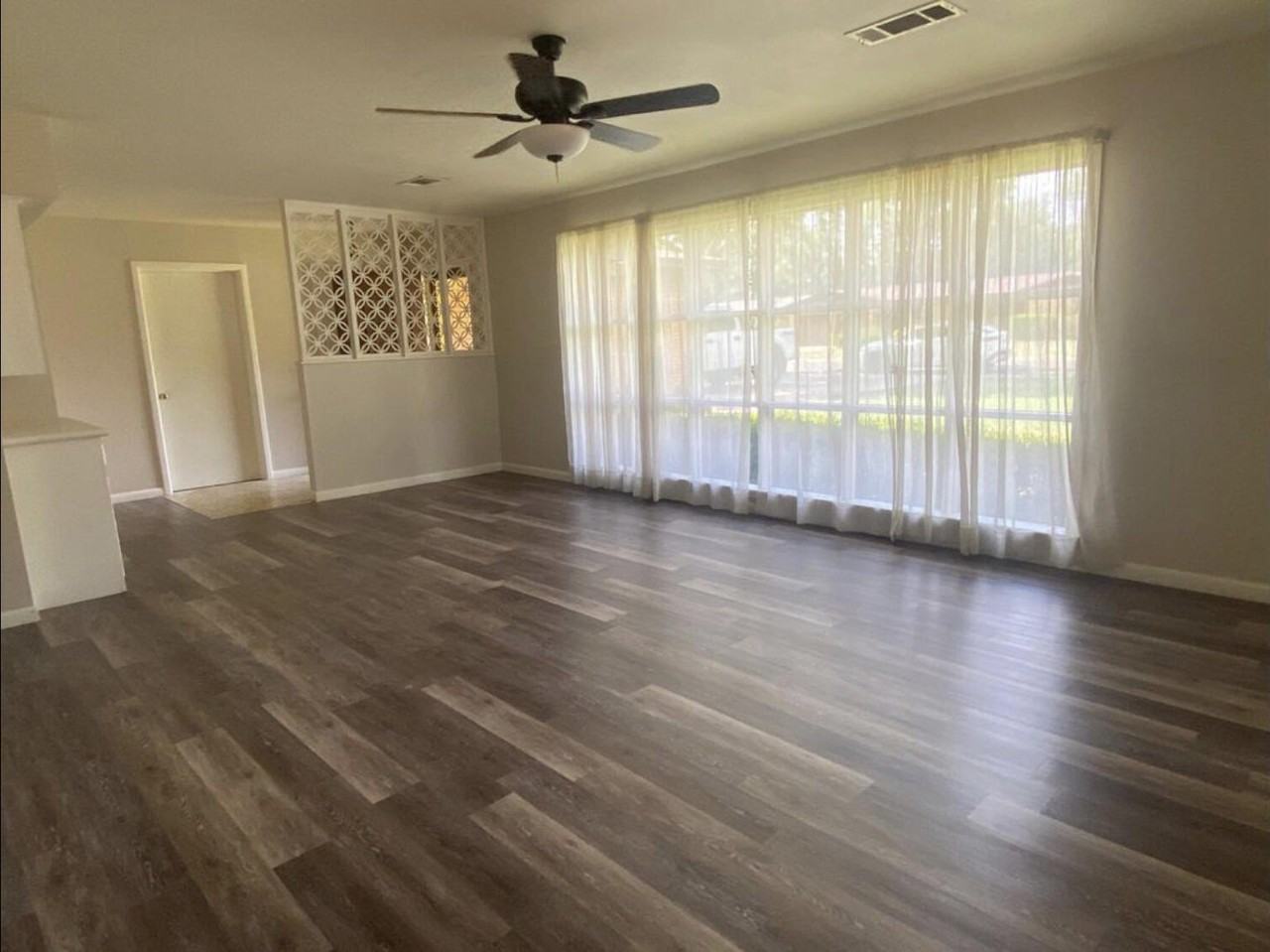 3505 46th St - Photo 3 of 9