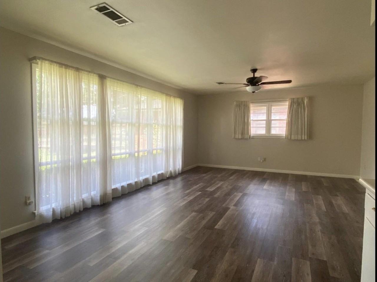 3505 46th St - Photo 4 of 9