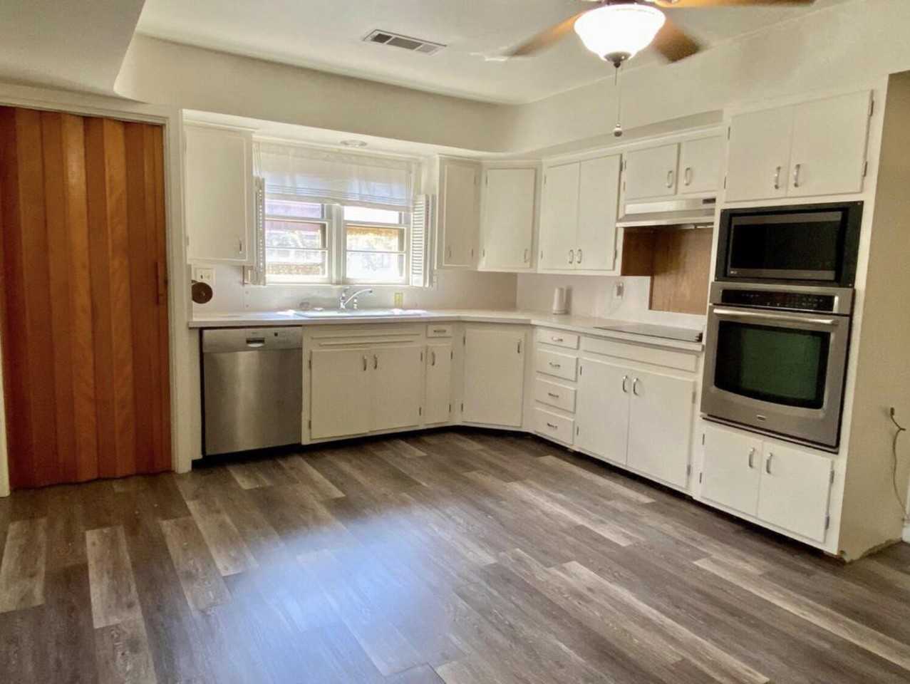 3505 46th St - Photo 7 of 9