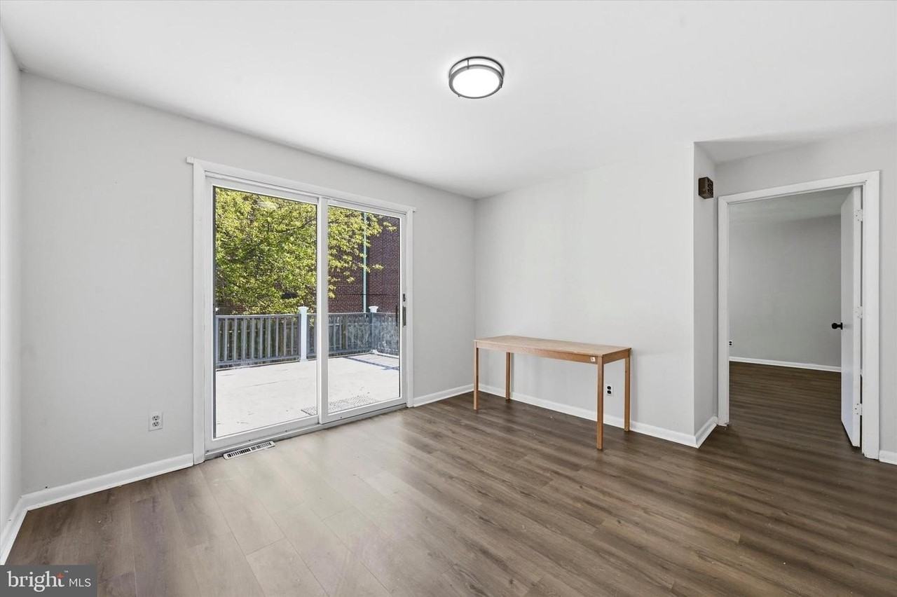 3 Curtis Ave - Photo 5 of 18