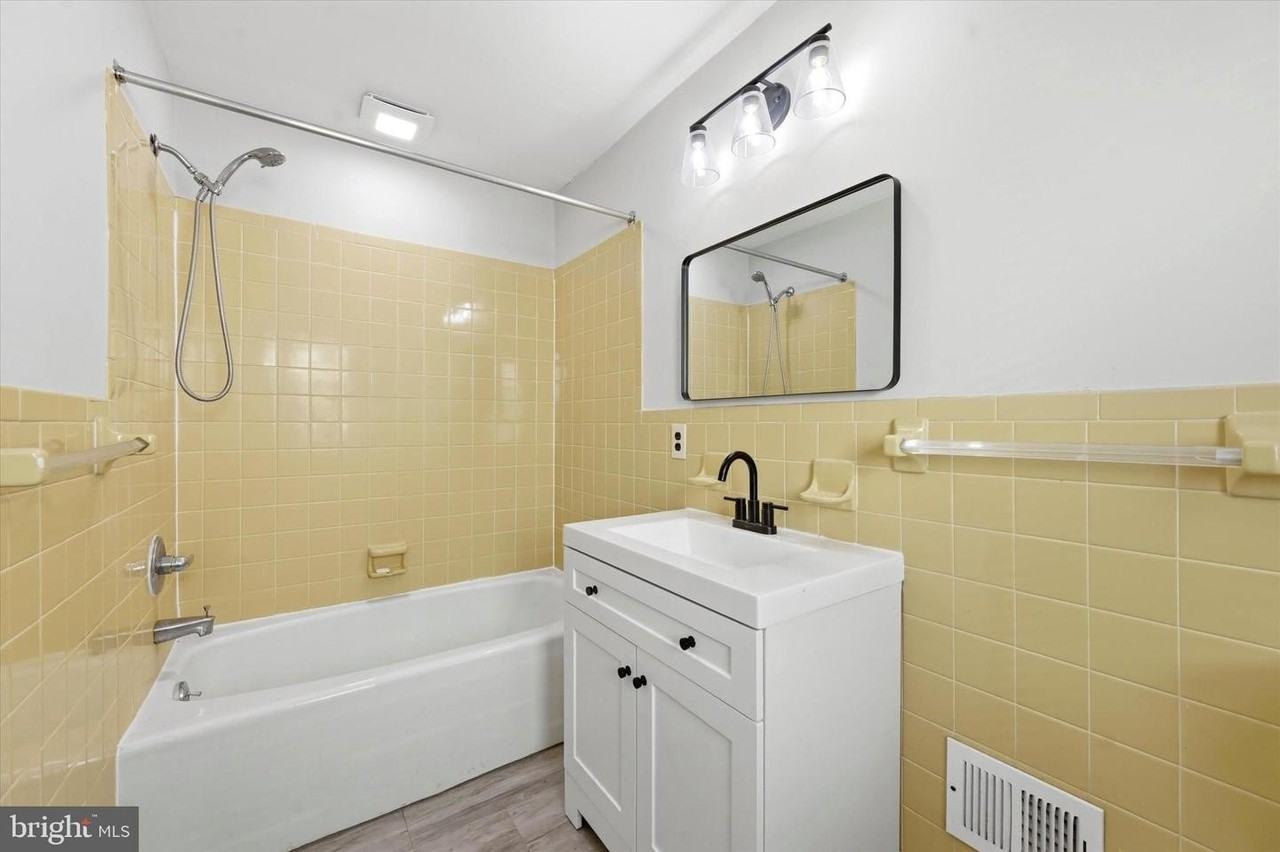 3 Curtis Ave - Photo 6 of 18