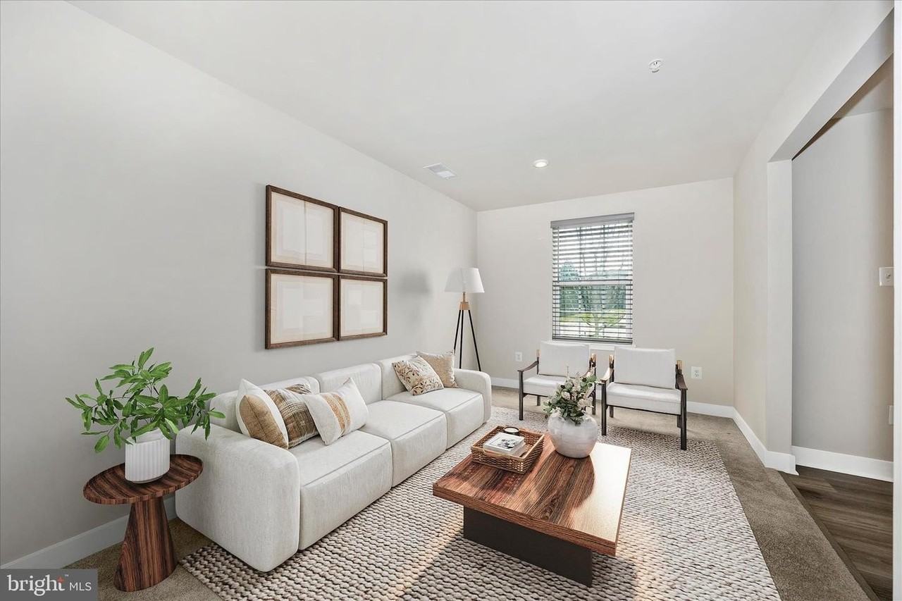 195 Bel Aire Ln - Photo 4 of 32